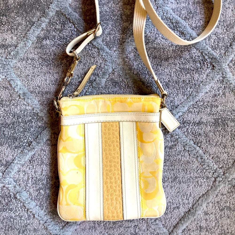 Coach Handbag - Picture 1 of 1